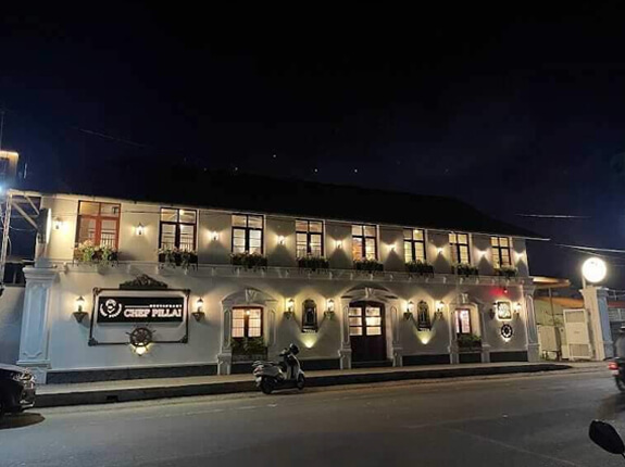 Restaurant Chef Pillai