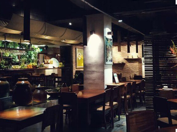 Restaurant Chef Pillai